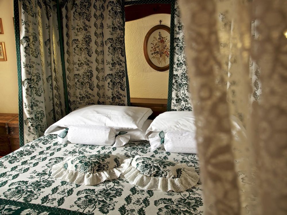 Hotel Milleluci Romantic Suite, 1 King Bed, Balcony, Mountain View