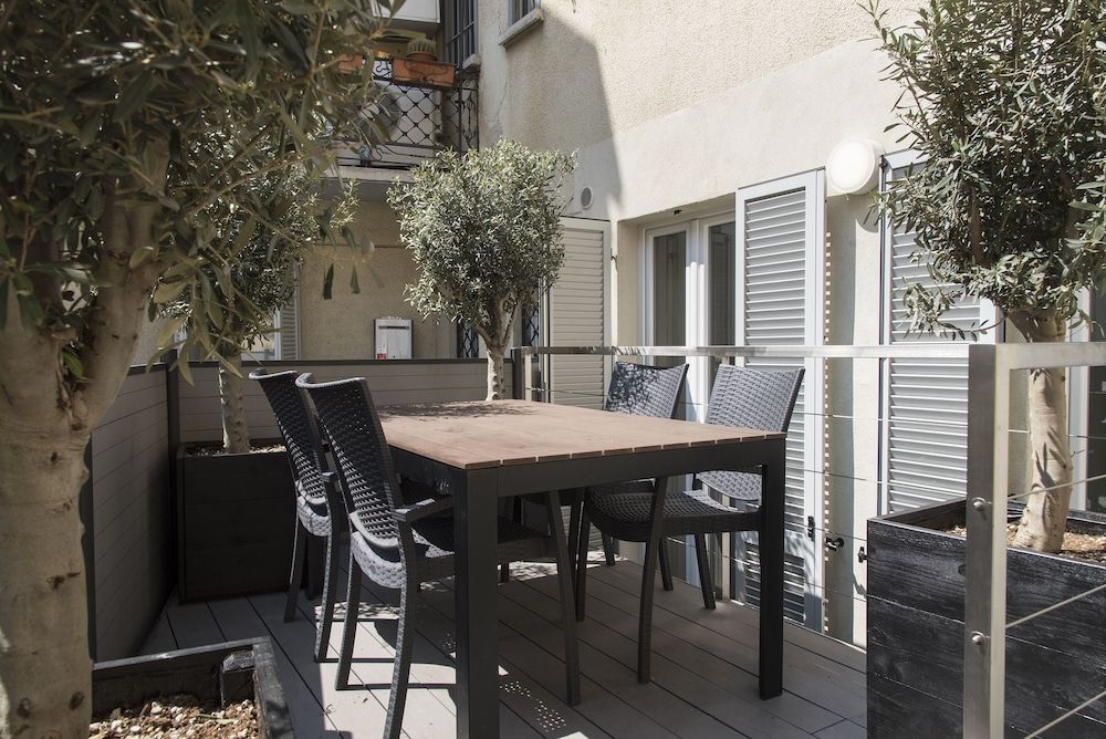 Brera Apartments in City Center Appartamento con 2 camere da Letto e Terrazzo, Via Nerino 5 6