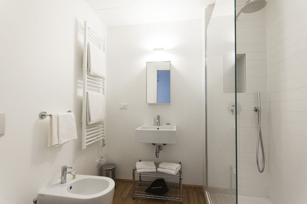 Brera Apartments in City Center Appartamento con 2 camere da Letto e Terrazzo, Via Nerino 5 8