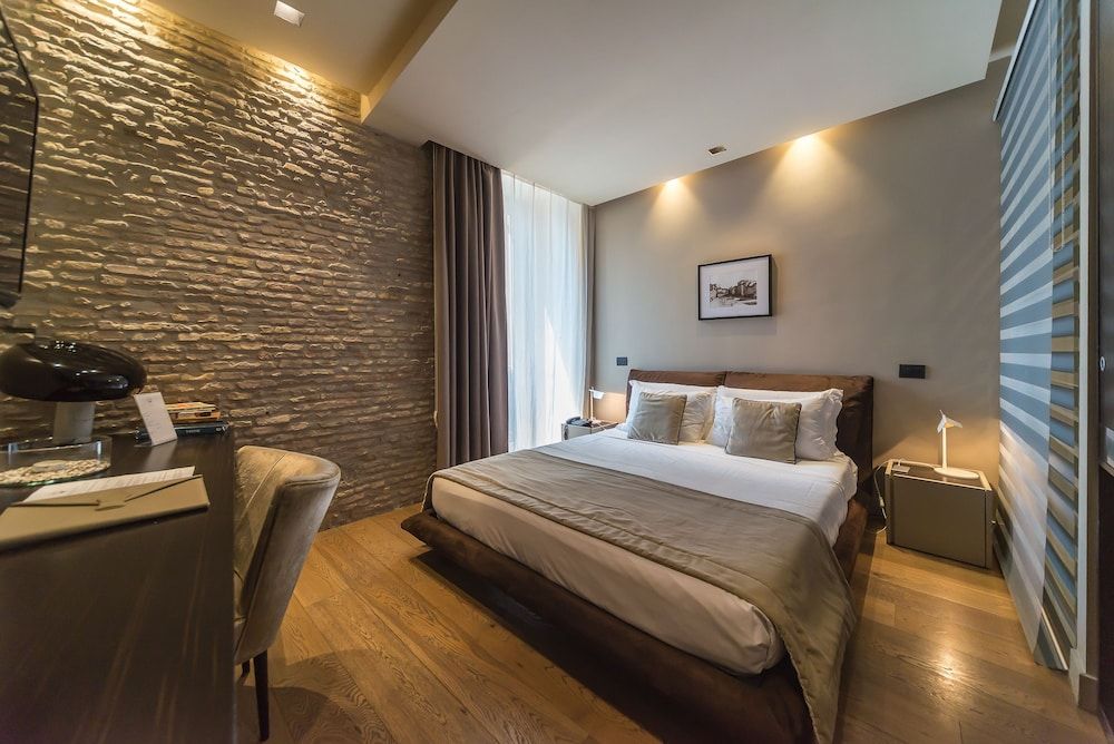 undefined Campo Marzio Luxury Suites 3