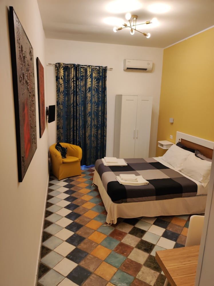Firenze 32 Double Room 3