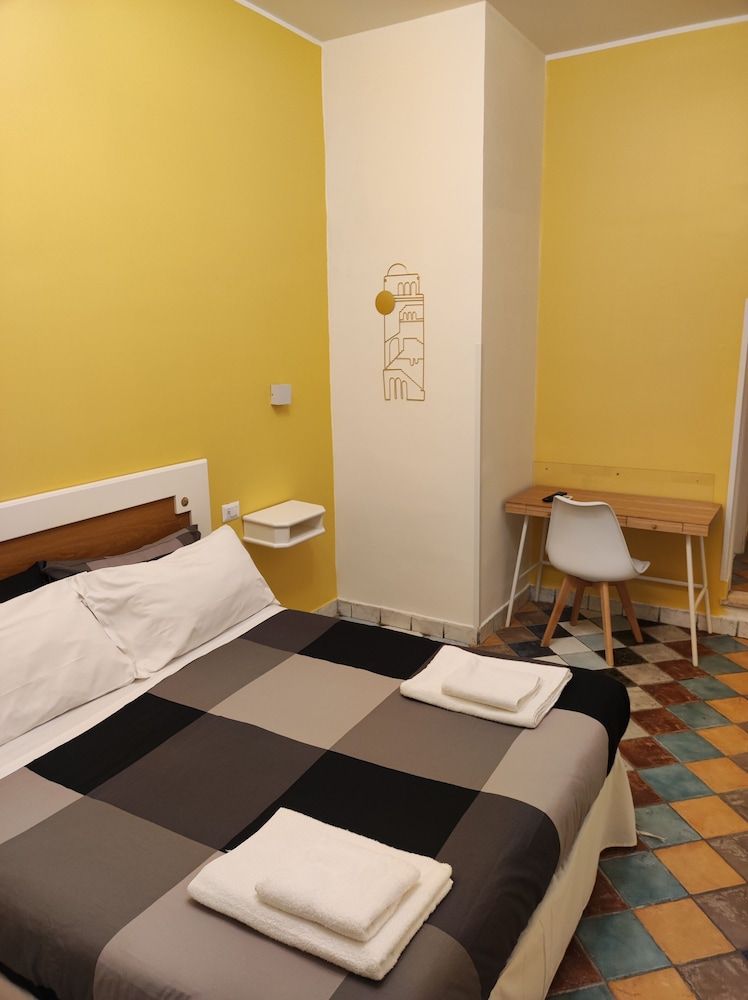 Firenze 32 Double Room 4