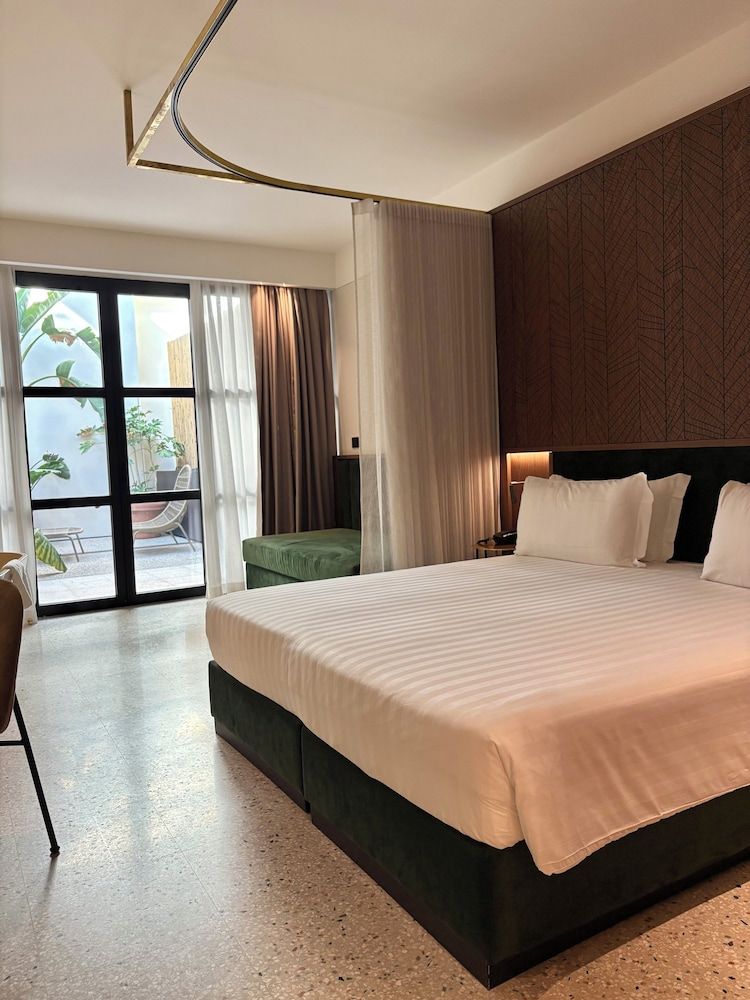 Horti 14 Borgo Trastevere Prestige with Private Garden - Vertical Garden Area