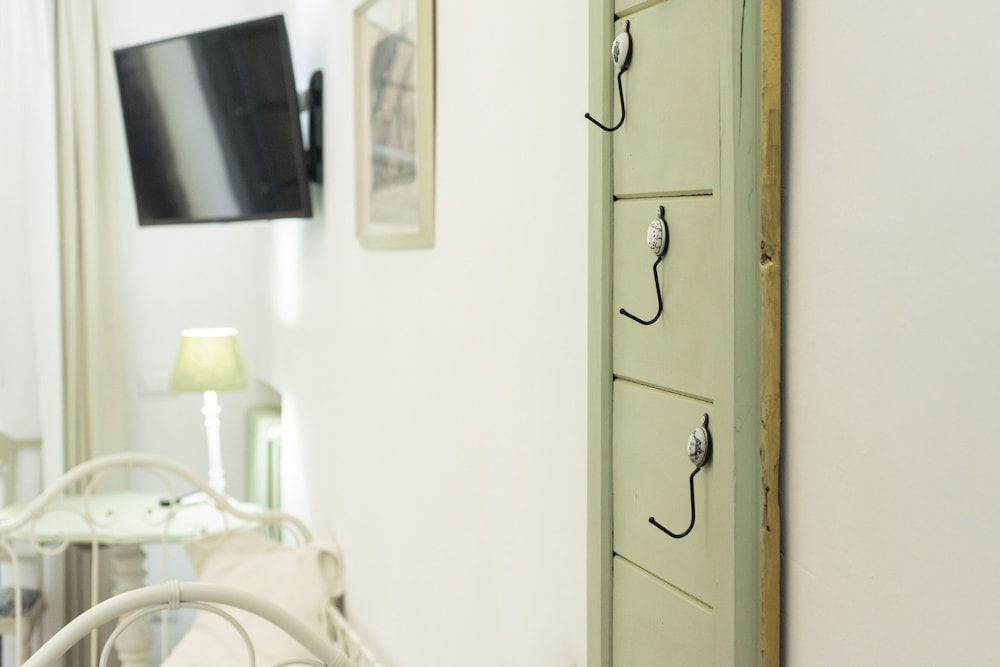 Fattoria Pian di Rocca Deluxe Triple Room 11