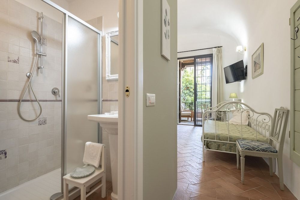 Fattoria Pian di Rocca Deluxe Triple Room 4