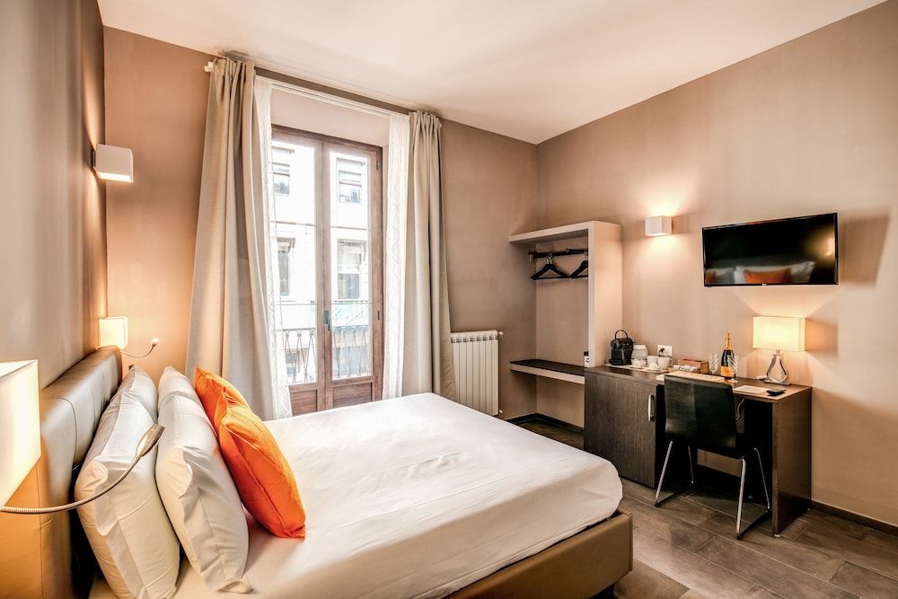 Deluxe Studio Suite, Balcony