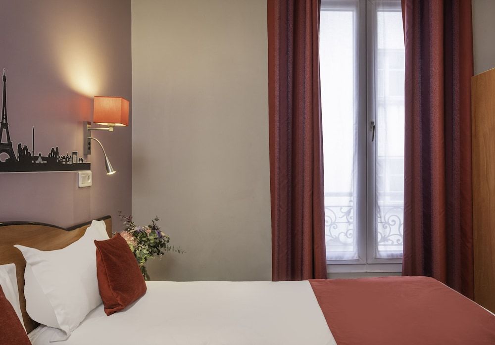 Grand Hotel De Turin Standard Double or Twin Room 6