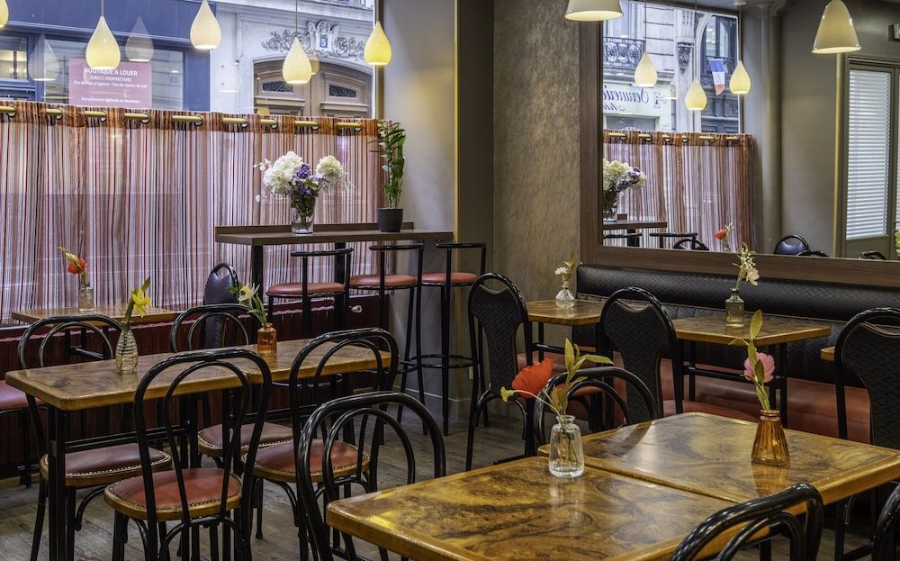 undefined Grand Hotel De Turin 10