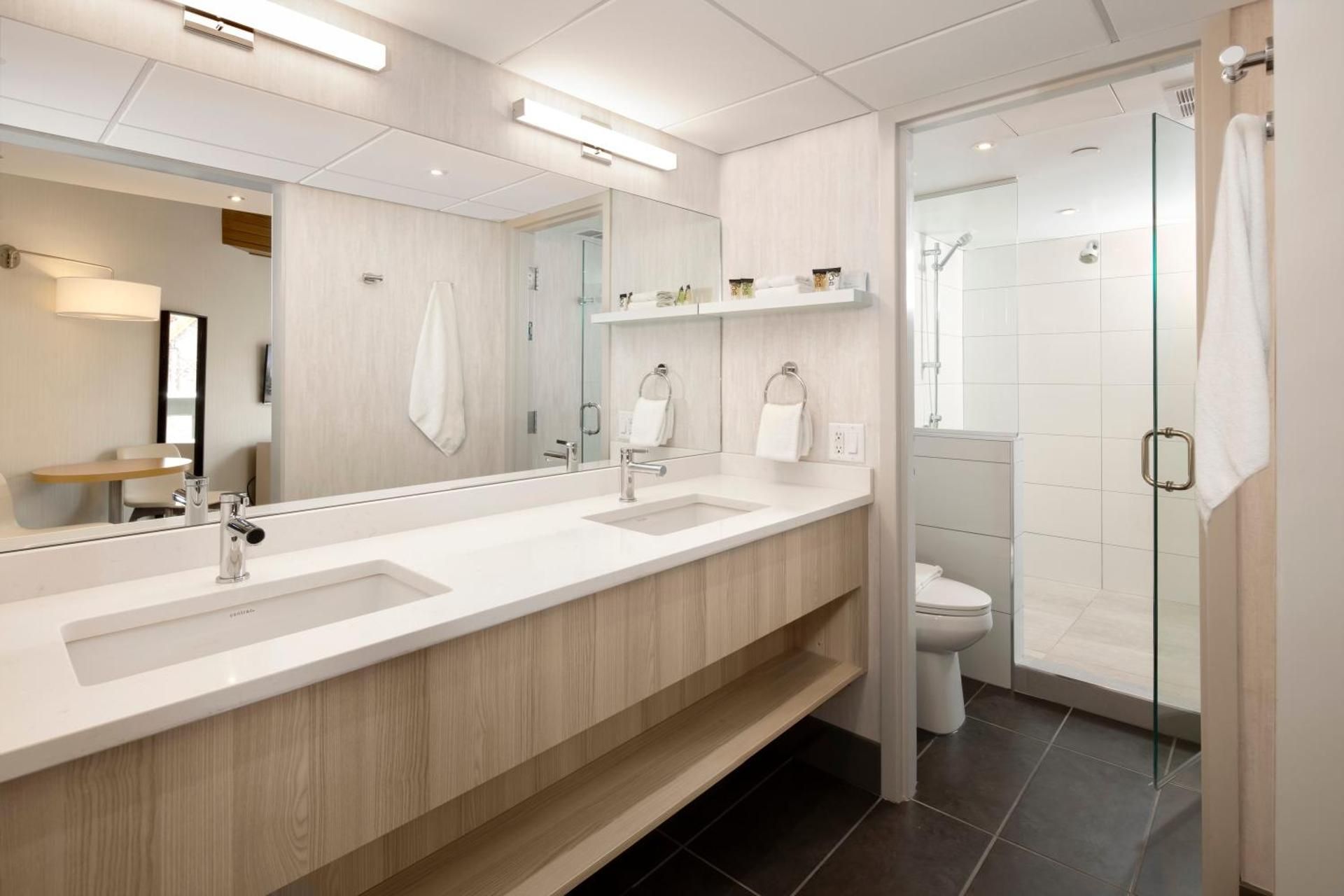 undefined Banff Aspen Lodge 8