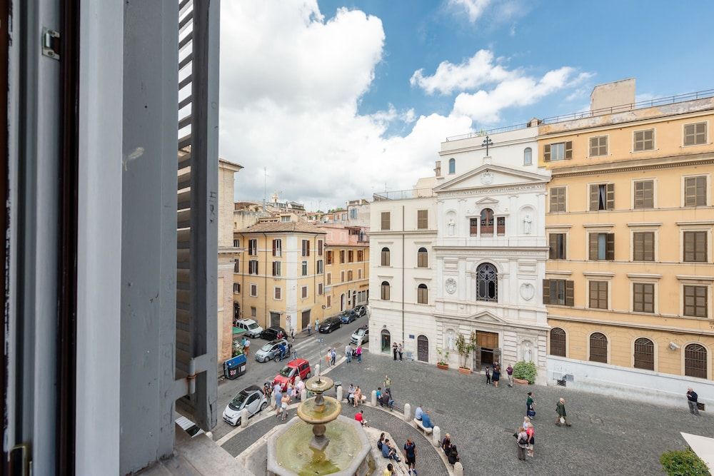 undefined Buonanotte Colosseo 10