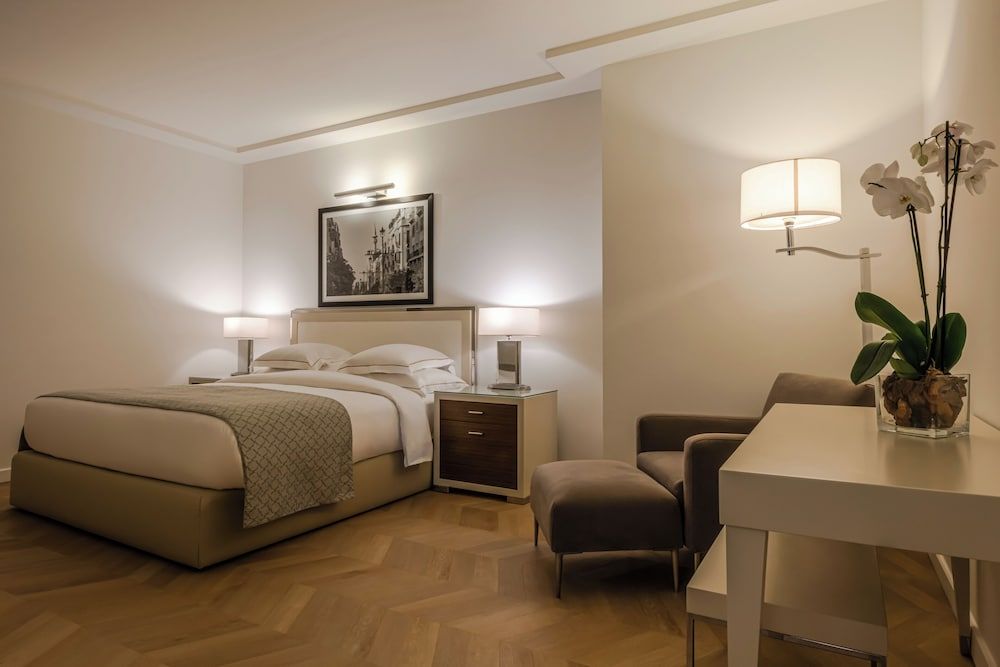 Deluxe Suite, 1 King Bed