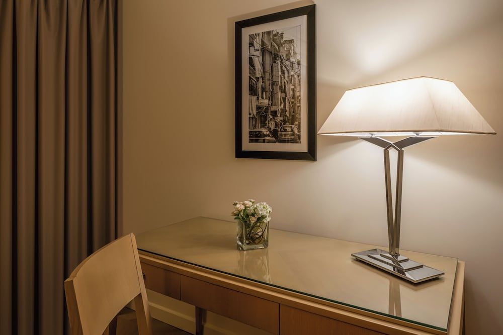 Mövenpick Hotel Beirut Classic Room, 1 King Bed 6