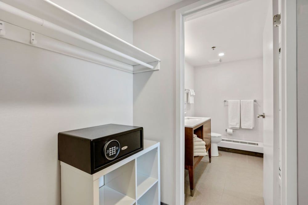 undefined Holiday Inn Hotel & Suites Ottawa Kanata by IHG 2