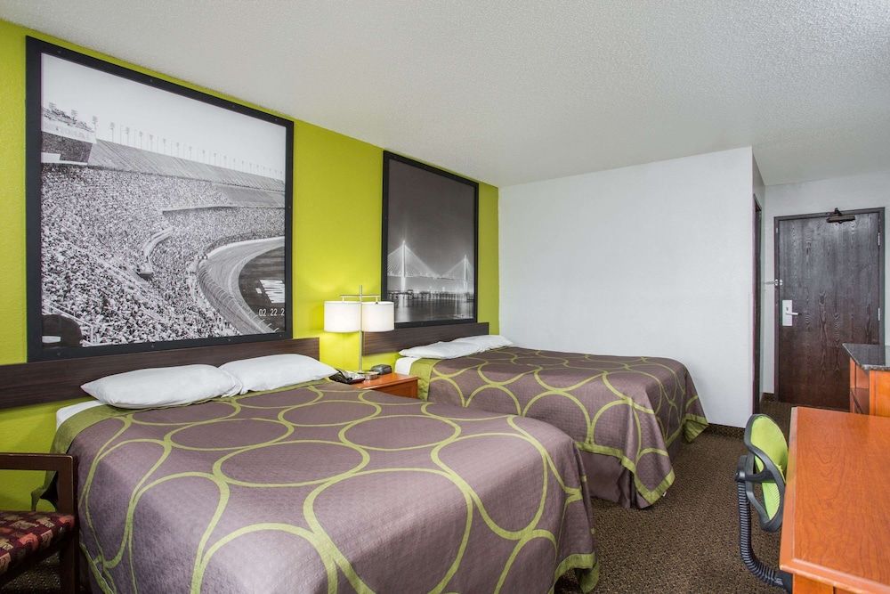 Super 8 by Wyndham Franklin