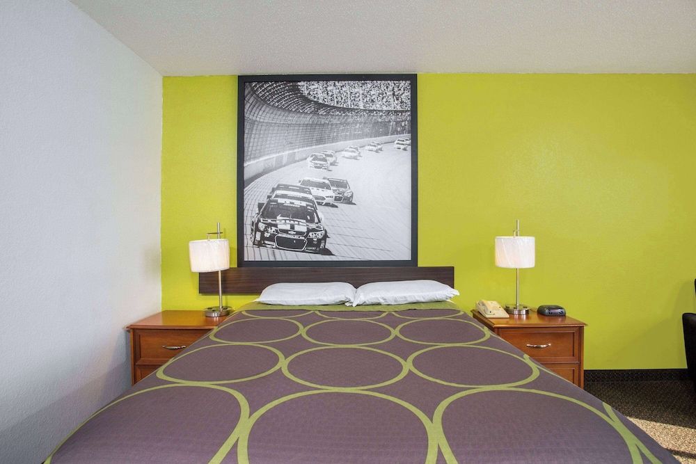 Super 8 by Wyndham Franklin