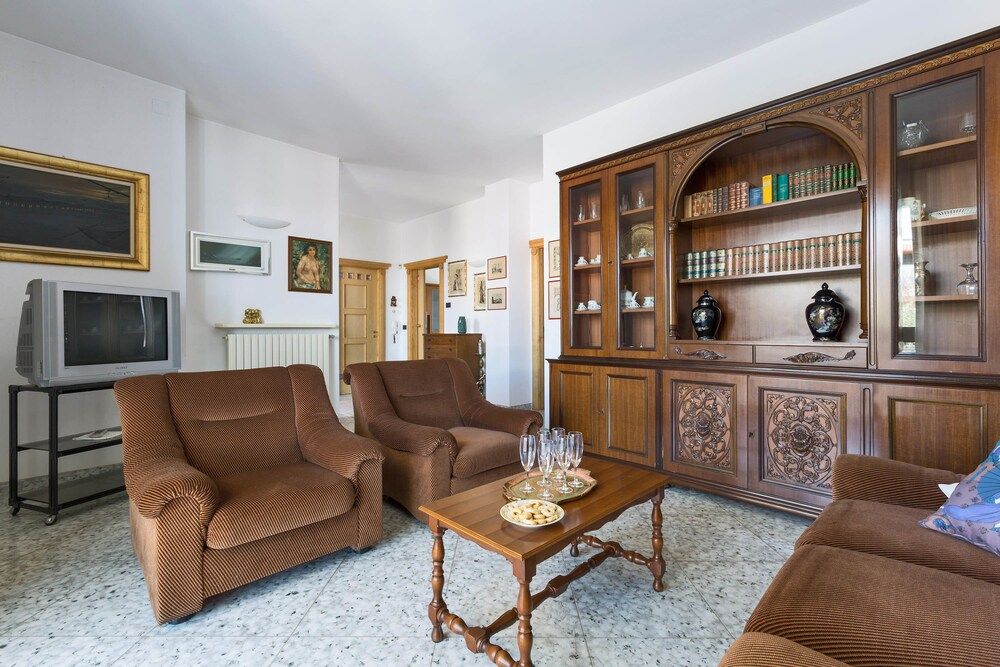 Classic Apartment, 2 Bedrooms