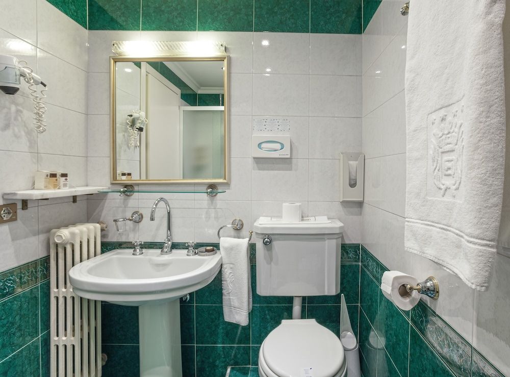 Hotel Quisisana Single Room 3