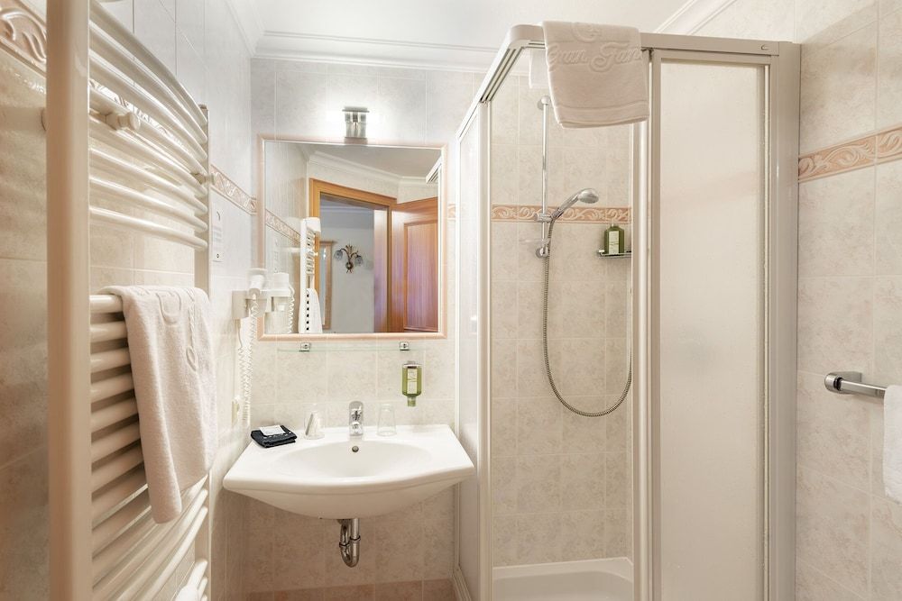Economy Single Room