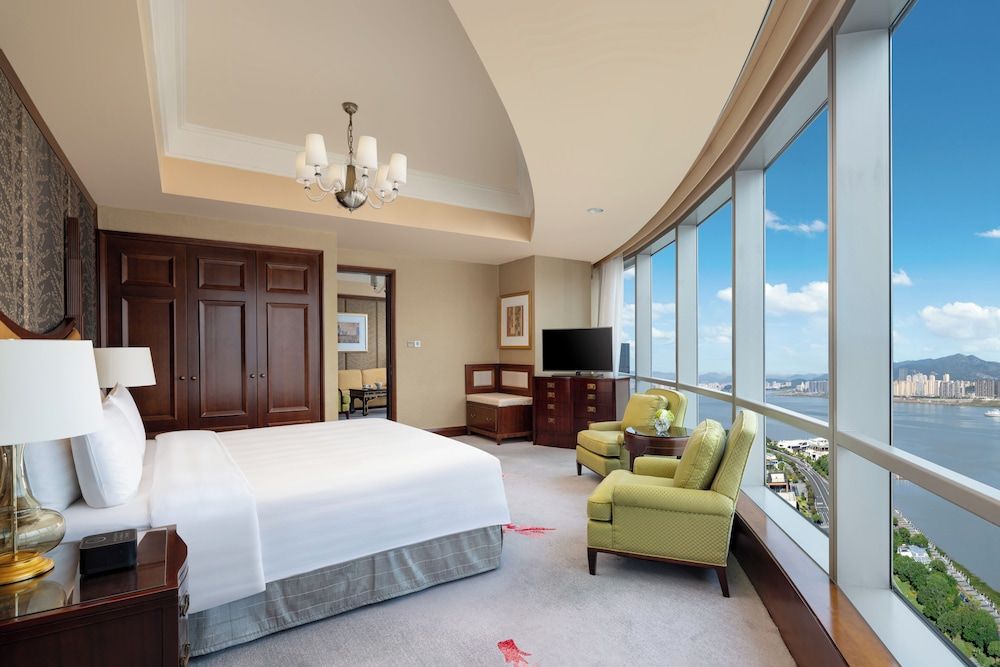 Executive Suite, 1 King Bed