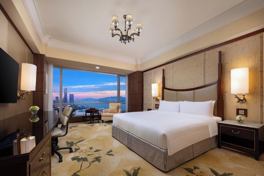Horizon Club, Room, 1 King Bed, River View