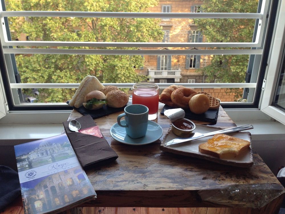 Room Service - Dining