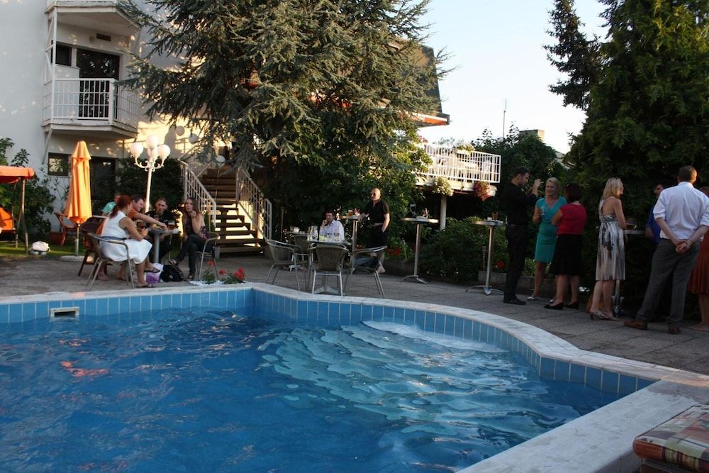 undefined Hotel Monica 4