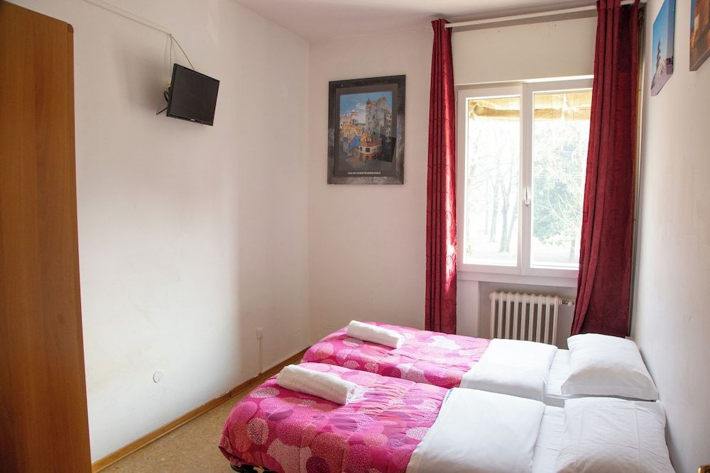 Standard Double Room, 1 Double Bed, Shared Bathroom, City View