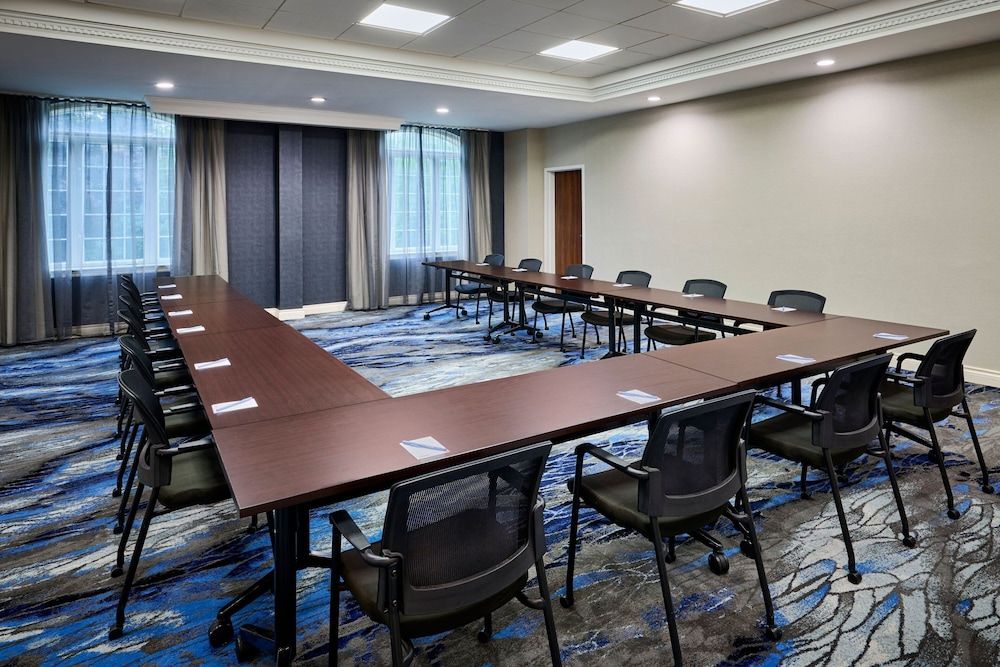 undefined Fairfield Inn & Suites by Marriott Ottawa Kanata 10