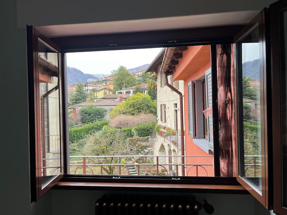 Miralago B&B and Apartments Traditional House 3