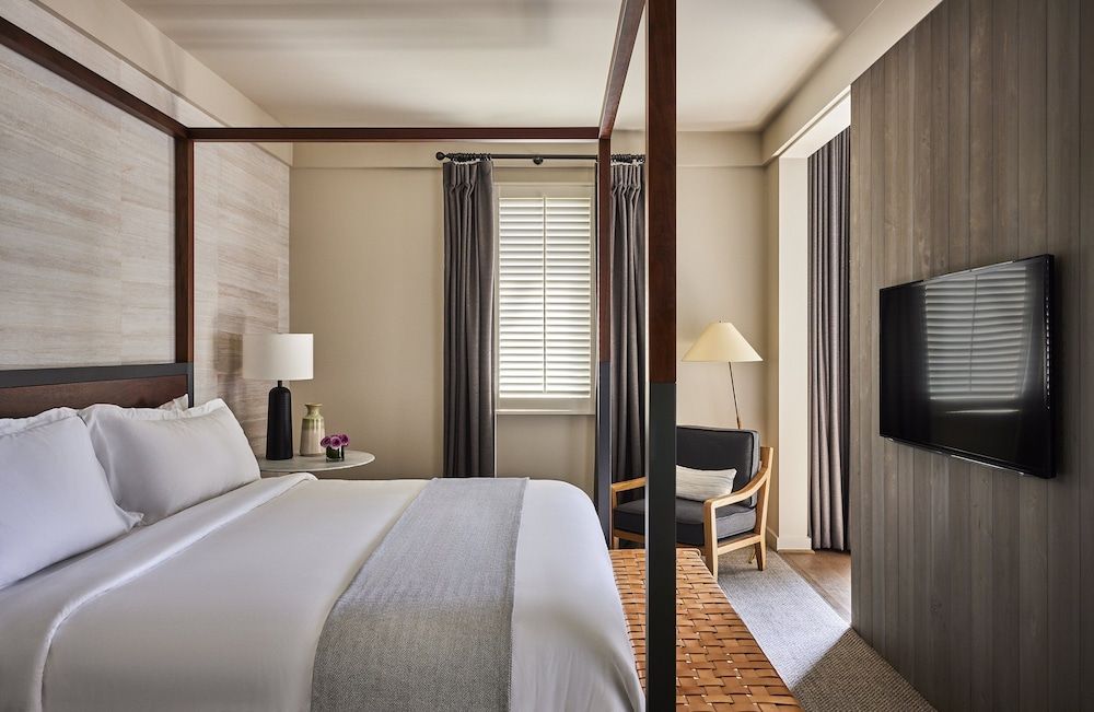 Executive Suite (Rosewood)