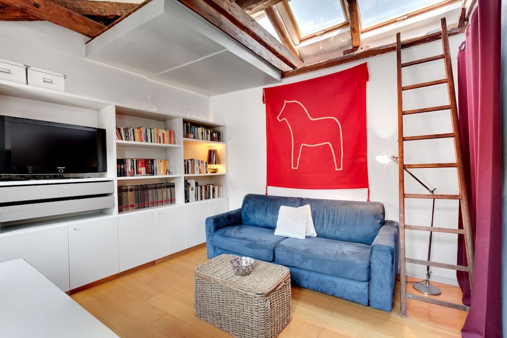 Bragora Smoochy Attic Venice Apartment 13