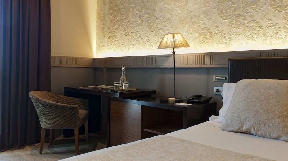 Duquesa de Cardona Hotel 4 Sup by Duquessa Hotel Collection Standard Room (Exterior) 3