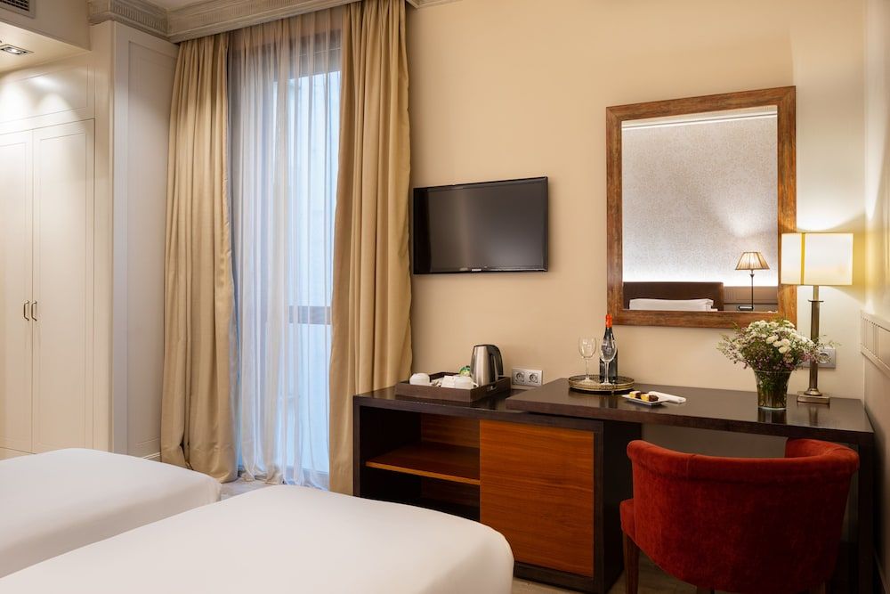 undefined Duquesa de Cardona Hotel 4 Sup by Duquessa Hotel Collection 7