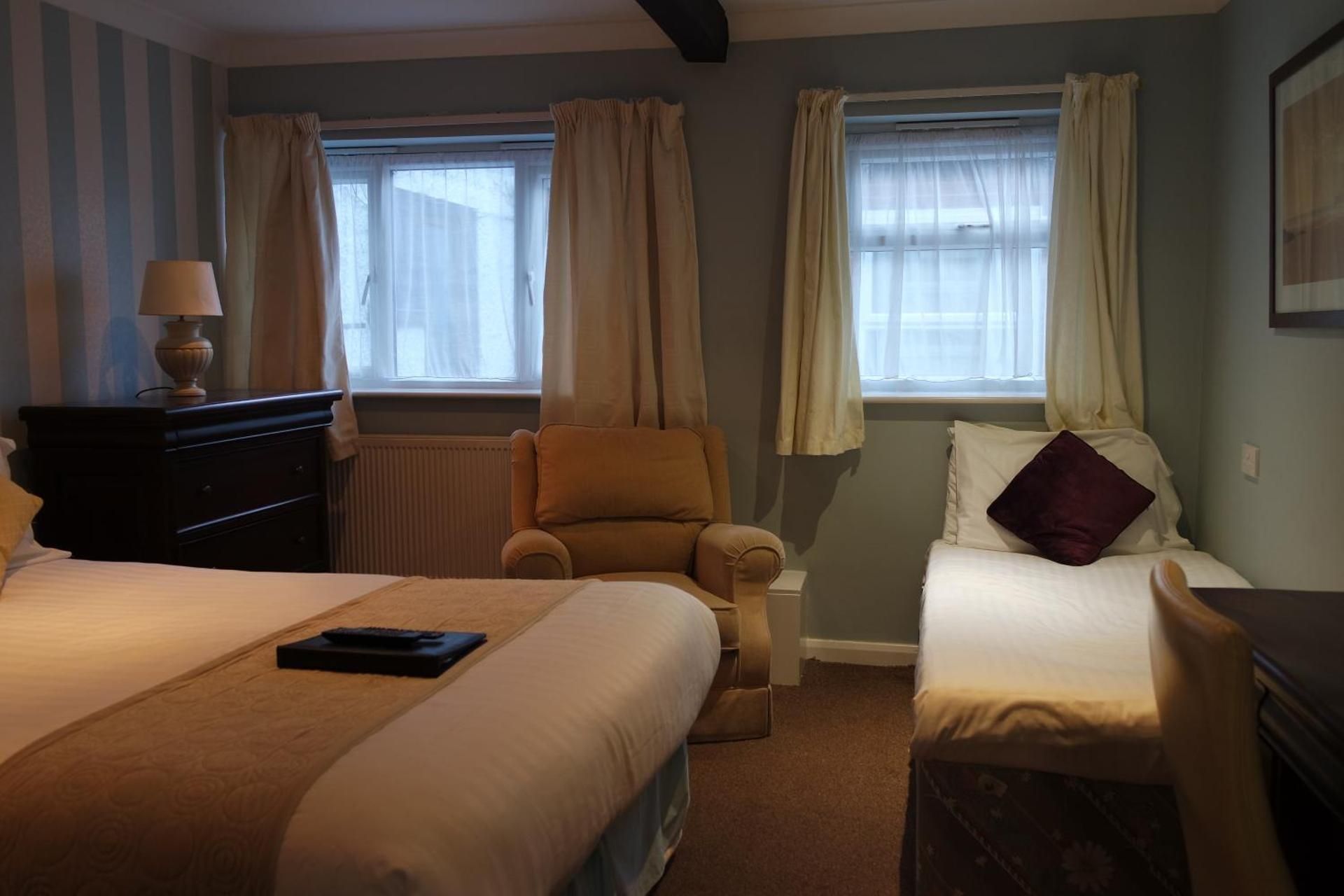 Triple Room with Shower