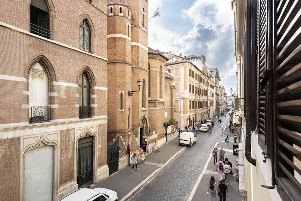 undefined Canova Rooms in Spanish Steps 4