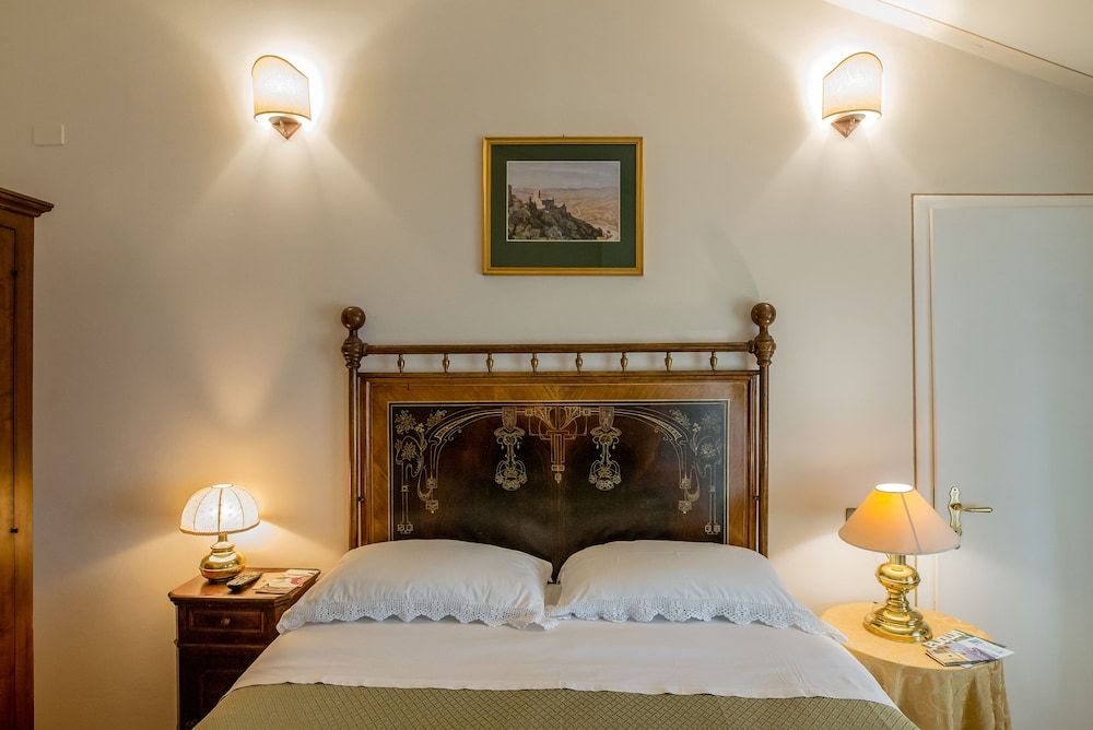 Basic Double Room (La Fontana)
