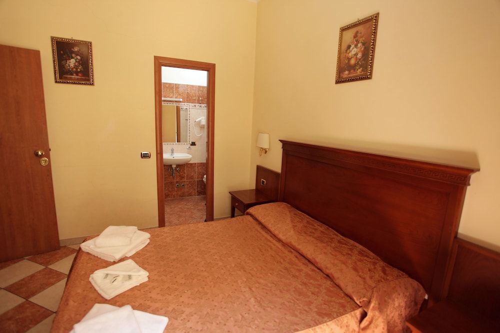 undefined Elegance 2