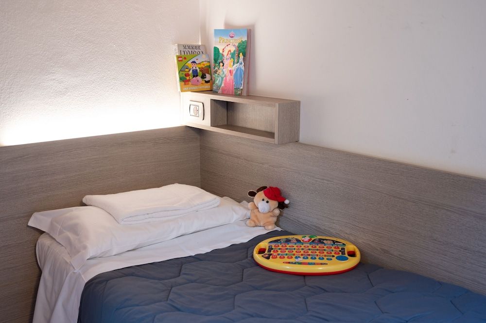 Basic Triple Room