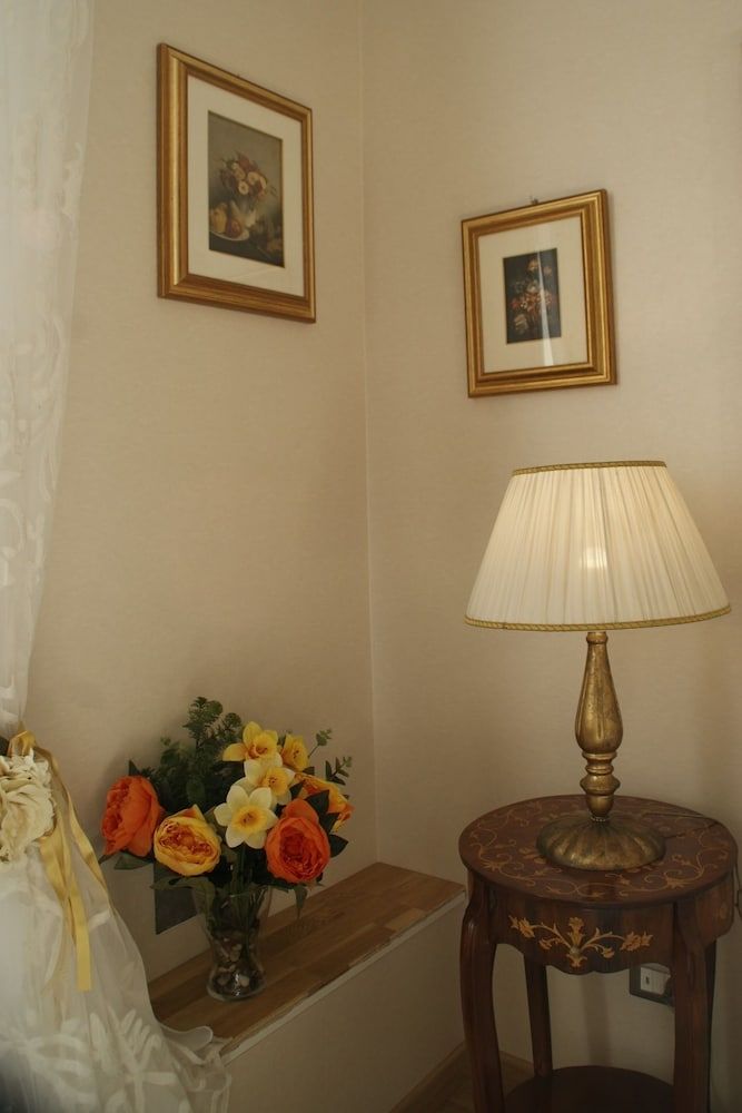 Landlord in Trastevere Superior Double or Twin Room 8