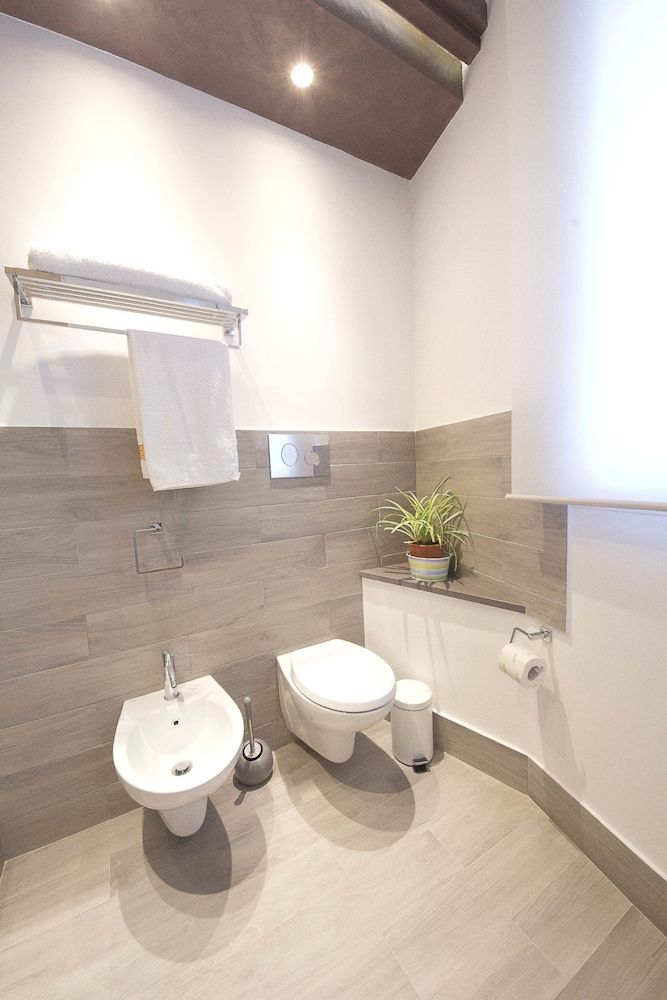 NicaDomus B&B Superior Room, 1 Bedroom, Balcony, City View 12