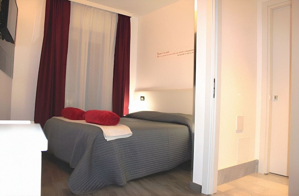 NicaDomus B&B Standard Double or Twin Room, 1 Bedroom, Balcony, City View 4