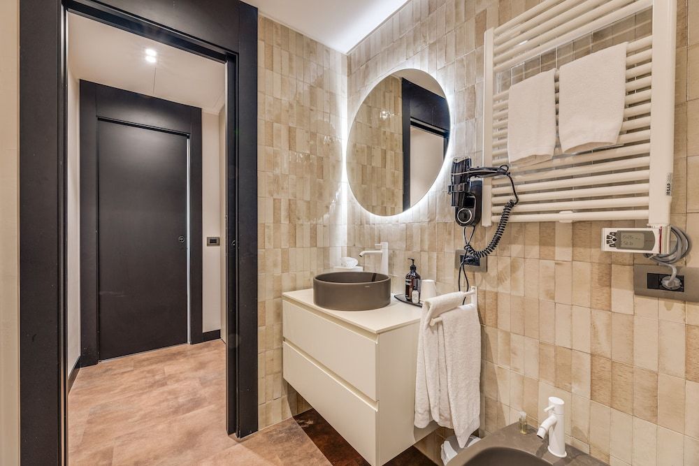 Gasometer Urban Suites Design Apartment ( in a separated building far 100 mt from the main one) 14