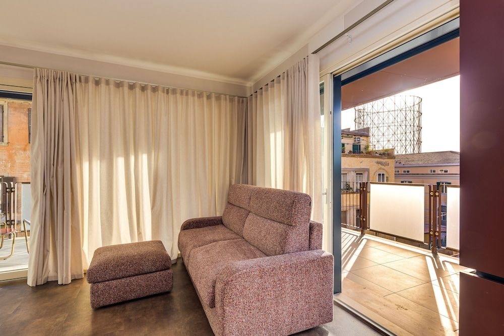 Gasometer Urban Suites Design Apartment ( in a separated building far 100 mt from the main one) 8