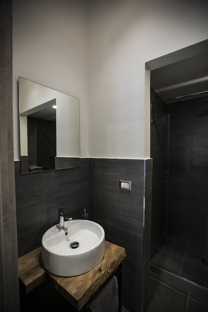 B&B GB Napoli Central Station Basic Double Room 4