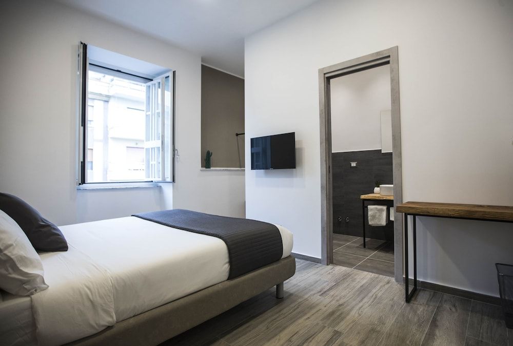 undefined B&B GB Napoli Central Station 4