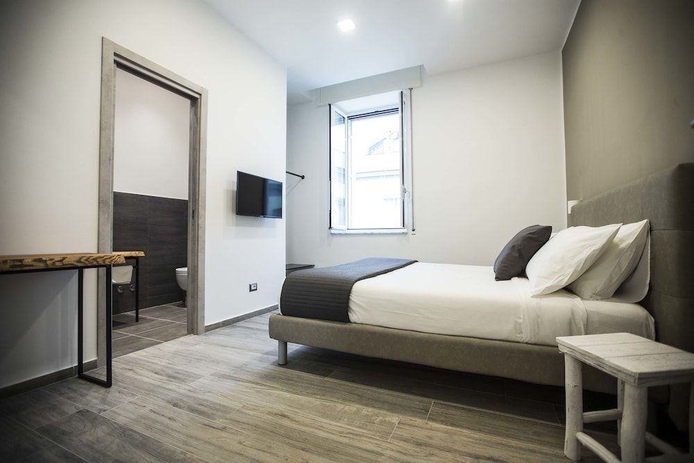 undefined B&B GB Napoli Central Station 7