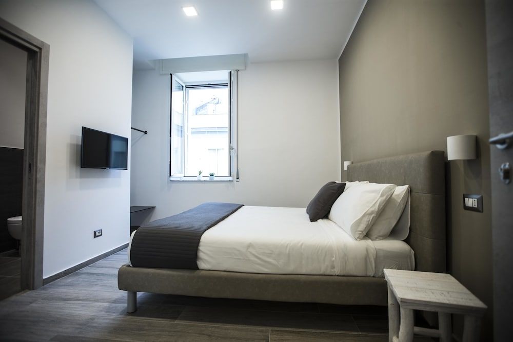 undefined B&B GB Napoli Central Station 8