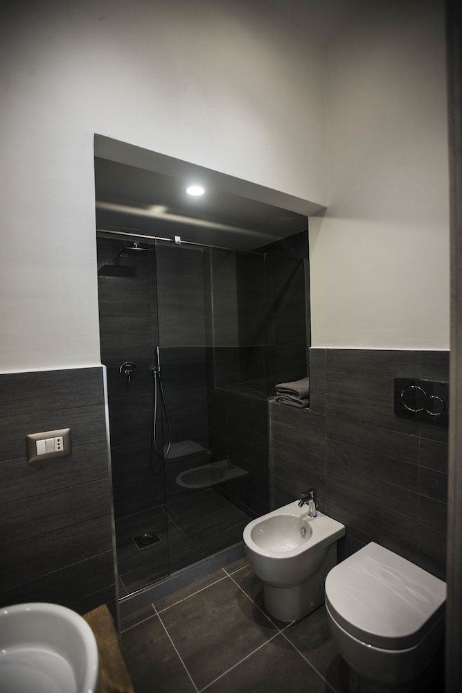 B&B GB Napoli Central Station Basic Double Room 6