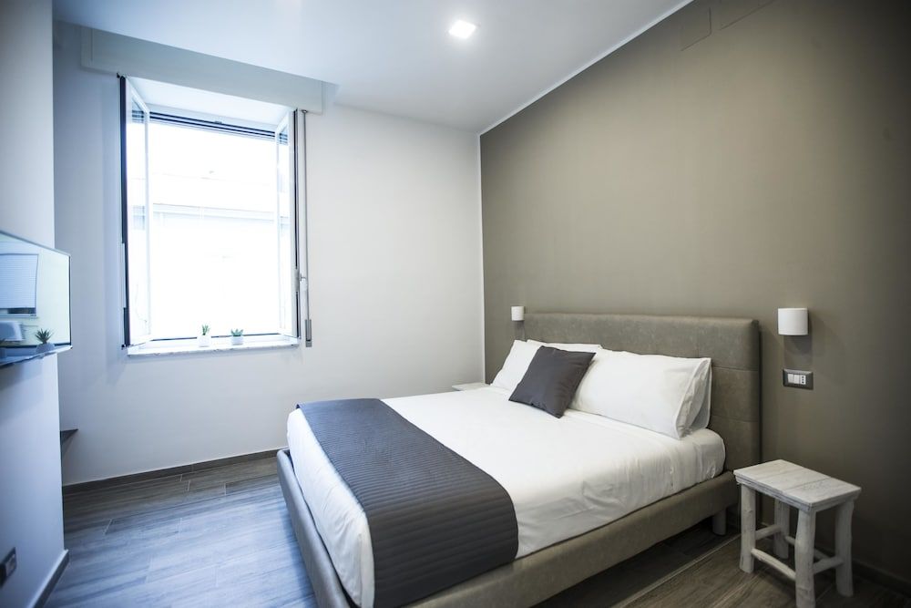 undefined B&B GB Napoli Central Station 6