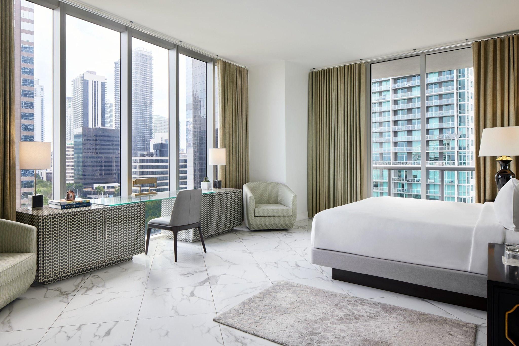 Penthouse Suite, 2 Bedroom Larger Suite, Bedroom 1: 1 King, Bedroom 2: 2 Queen, Balcony: 2